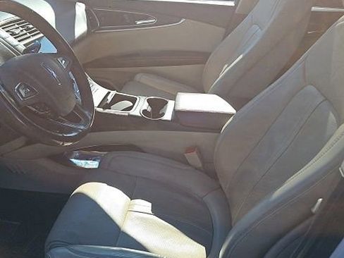 Used 2018 Lincoln MKX Reserve w/ Lincoln MKX Climate Package image 11