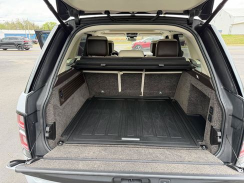 Used 2018 Land Rover Range Rover HSE AWD/4WD image 13