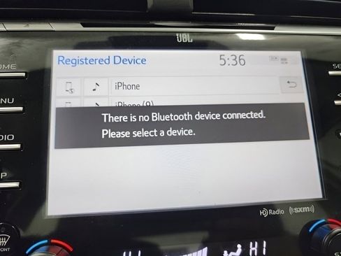 Used 2019 Toyota Camry SE image 6