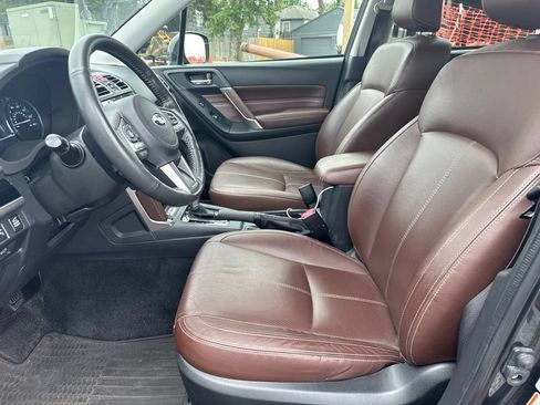 Used 2018 Subaru Forester 2.5i Touring AWD/4WD image 8