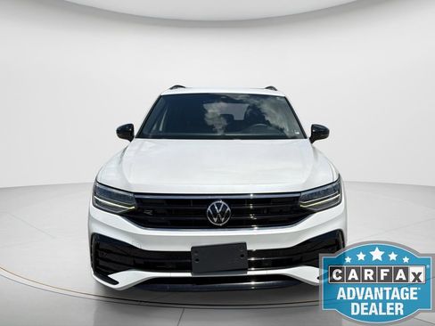 Used 2023 Volkswagen Tiguan SE R-Line FWD image 2