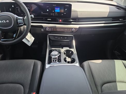 New 2026 Kia Carnival SX w/ SX Dark Edition Package FWD image 15