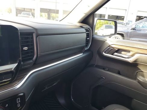 Used 2024 Chevrolet Silverado 1500 RST image 26