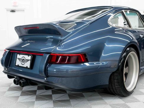 Used 1991 Porsche 911 Carrera image 36