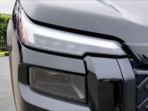 Certified 2026 Subaru Outback Premium AWD/4WD image 31
