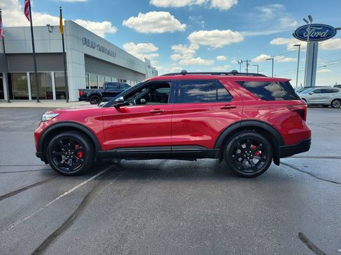 Certified 2022 Ford Explorer ST w/ Equipment Group 401A AWD/4WD image 7