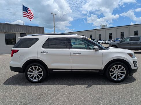Used 2016 Ford Explorer Limited image 5