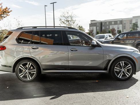 Used 2024 BMW X7 xDrive40i w/ M Sport Package image 3
