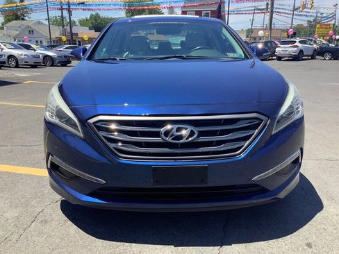 Used 2017 Hyundai Sonata Limited FWD image 2