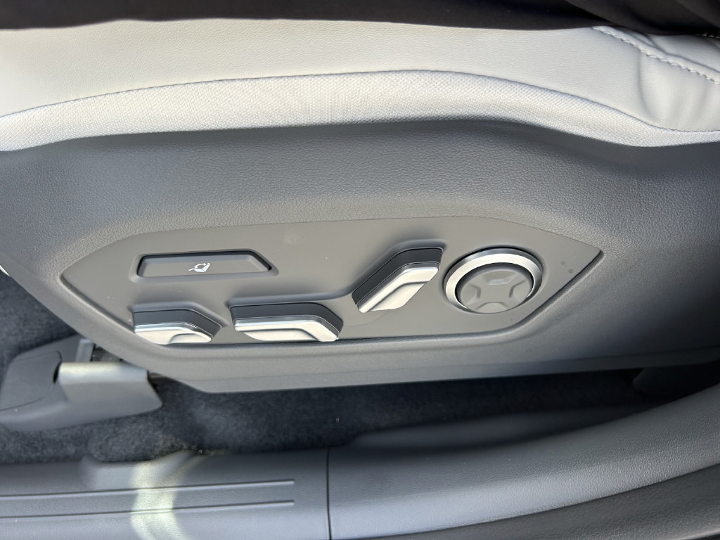 New 2026 Hyundai Santa Fe Calligraphy FWD image 25