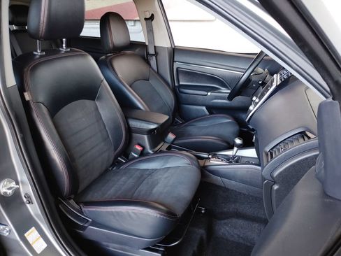 Used 2024 Mitsubishi Outlander Sport AWD image 12