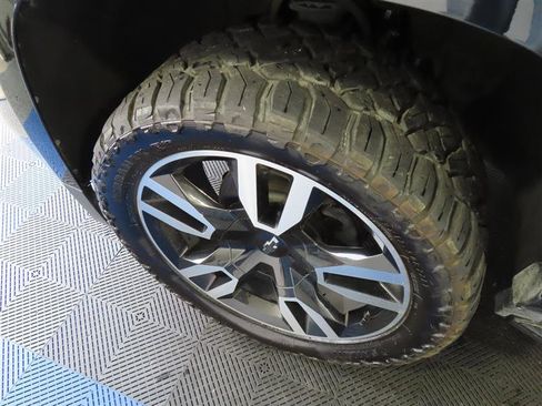 Used 2020 Chevrolet Tahoe Premier w/ RST 6.2L Performance Edition image 6