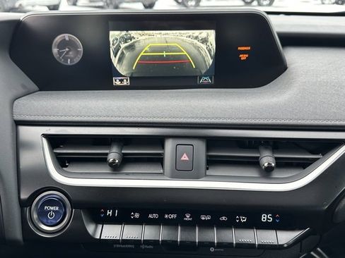Used 2022 Lexus UX 250h w/ Premium Package image 33