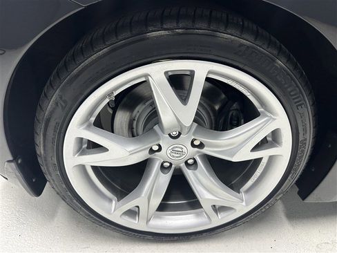 Used 2011 Nissan 370Z Coupe w/ Sport Pkg RWD image 11