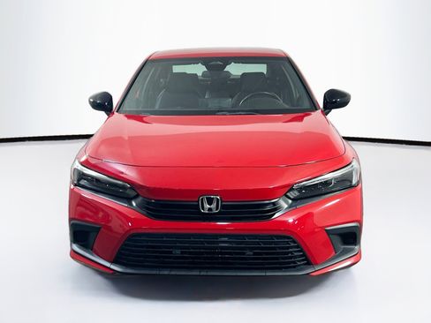 Used 2022 Honda Civic Sport image 2