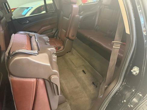 Used 2018 Chevrolet Tahoe Premier AWD/4WD image 36