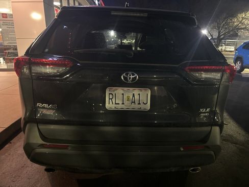 Certified 2022 Toyota RAV4 XLE image 4