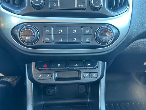 Used 2019 Chevrolet Colorado LT w/ Redline Special Edition image 28