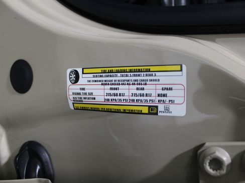 Used 2016 Jeep Renegade Latitude w/ Cold Weather Group image 37