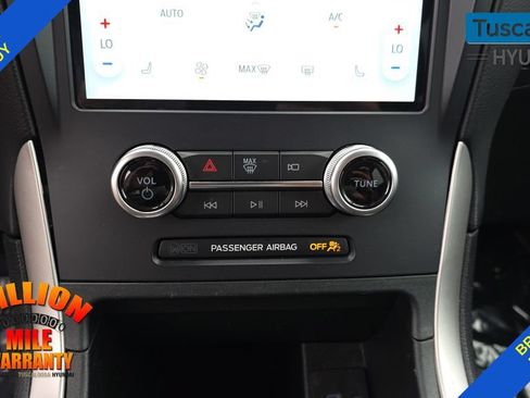Used 2024 Ford Edge SEL AWD/4WD image 21