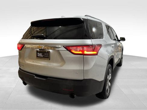 Used 2020 Chevrolet Traverse LT w/ LT Premium Package FWD image 5
