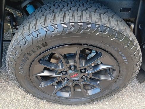 Used 2024 Toyota Tundra Limited w/ TRD Off-Road Package AWD/4WD image 24