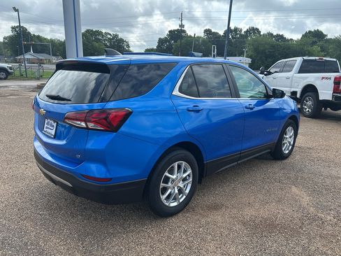 Used 2024 Chevrolet Equinox LT FWD image 4
