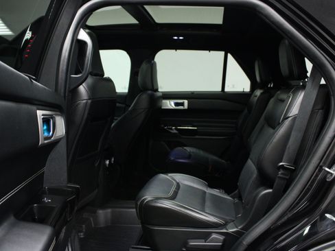 Used 2023 Ford Explorer ST w/ Equipment Group 401A AWD/4WD image 13