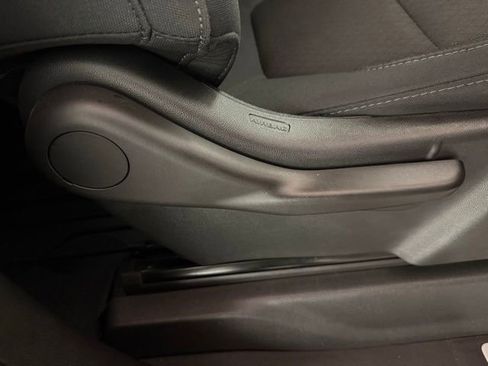 Used 2019 Chevrolet Silverado 1500 LT w/ Texas Edition image 32