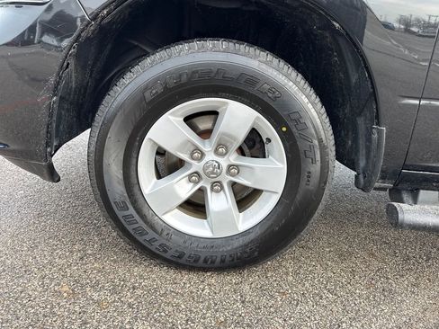 Certified 2017 RAM 1500 Express image 28