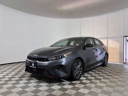 Used 2022 Kia Forte GT-Line w/ GT-Line Technology Package FWD image 3