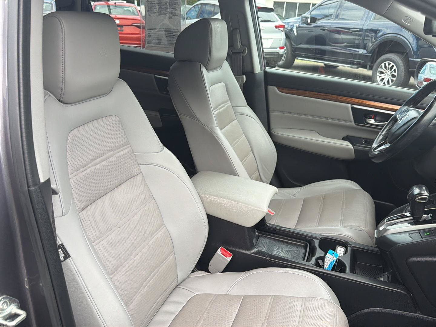 Used 2018 Honda CR-V Touring image 18