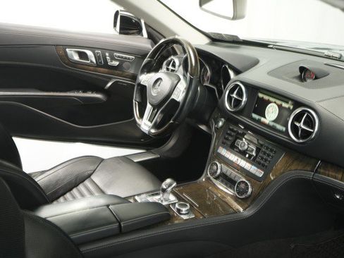 Used 2014 Mercedes-Benz SL 550 image 70