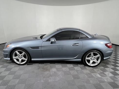 Used 2012 Mercedes-Benz SLK 350 image 11