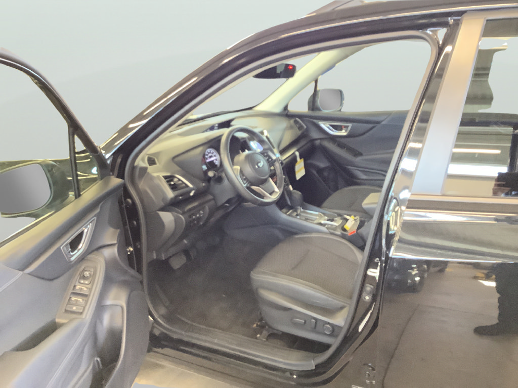 Certified 2023 Subaru Forester Premium AWD/4WD image 15