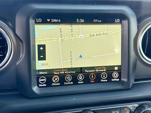 Used 2023 Jeep Wrangler Unlimited Rubicon 4xe w/ Cold Weather Group AWD/4WD image 15
