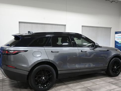 Used 2018 Land Rover Range Rover Velar S image 4