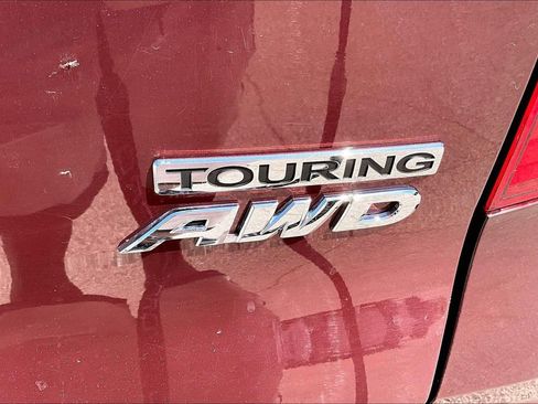 Used 2018 Honda Pilot Touring image 23