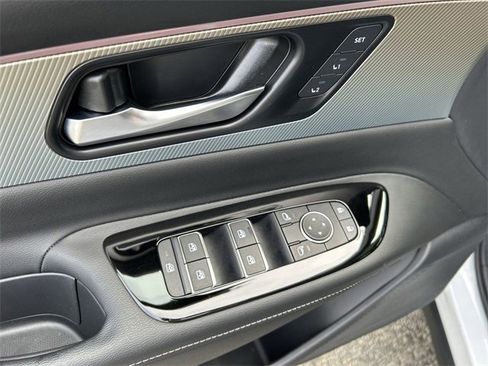 Certified 2025 Nissan Murano SL image 16