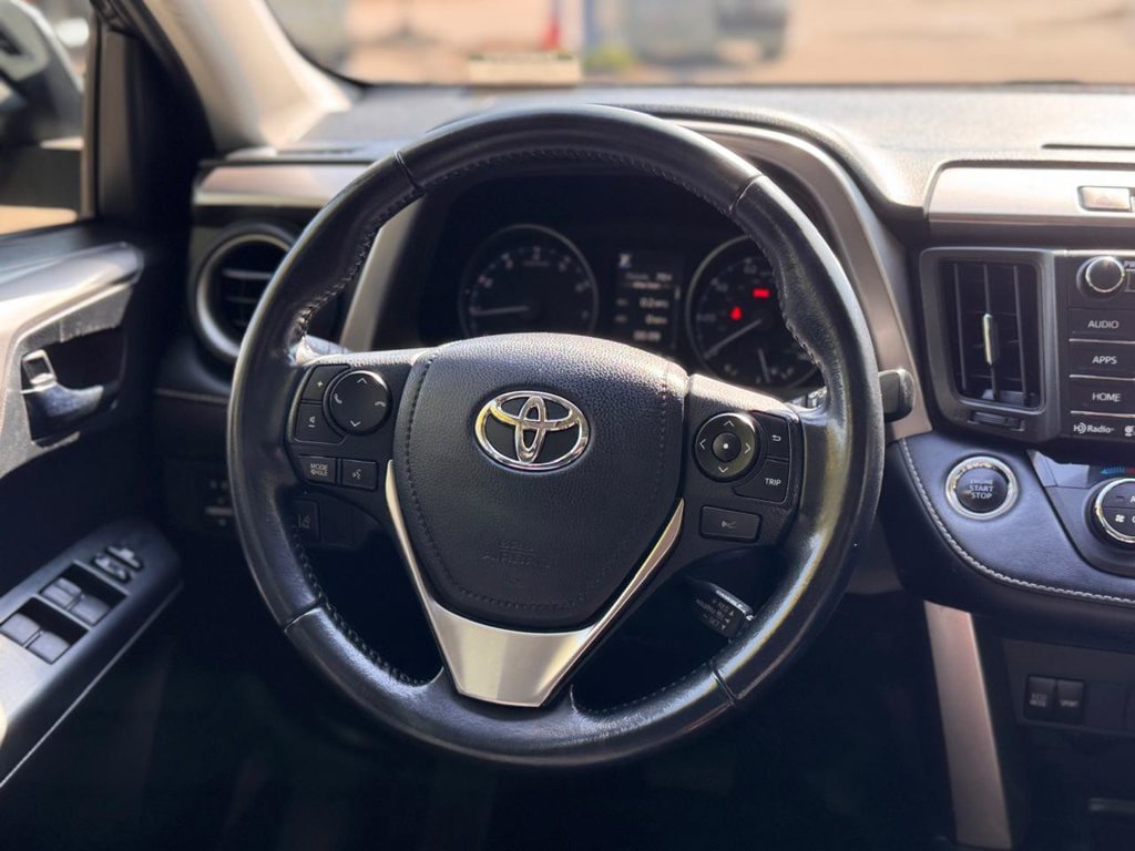 Used 2018 Toyota RAV4 XLE w/ Plus Extra Value Package AWD/4WD image 21