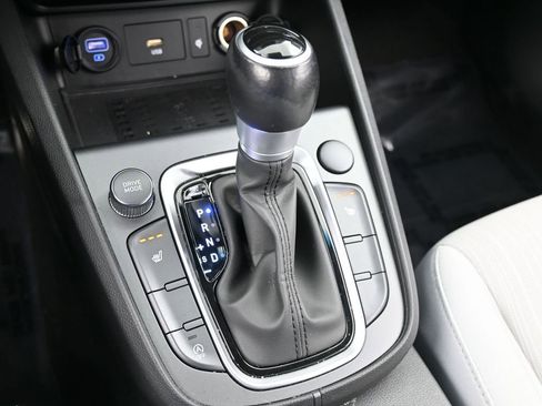 Used 2022 Hyundai Kona SEL w/ Convenience Package image 26