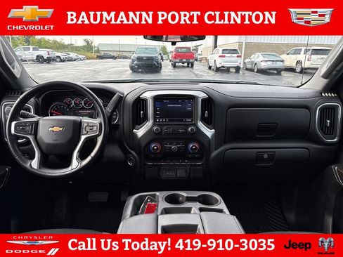 Used 2021 Chevrolet Silverado 1500 LT AWD/4WD image 12