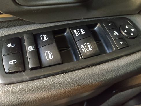 Used 2017 RAM 1500 Big Horn image 27