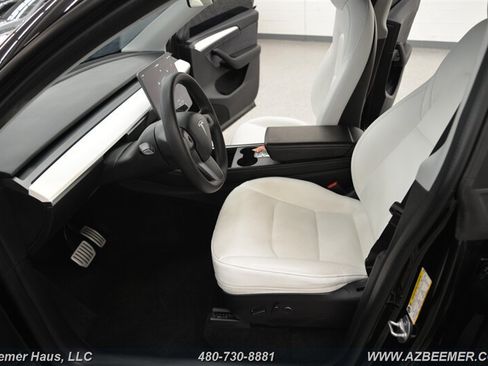 Used 2022 Tesla Model Y Performance AWD/4WD image 17