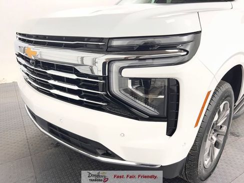New 2026 Chevrolet Suburban LT w/ Comfort Package AWD/4WD image 12