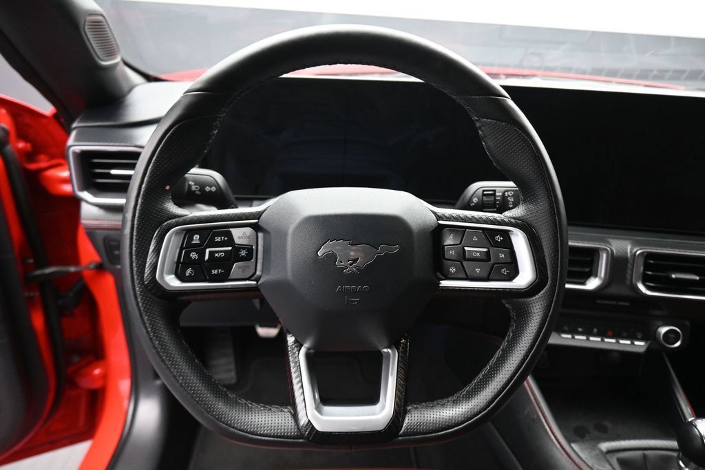 Used 2025 Ford Mustang GT Premium RWD image 14