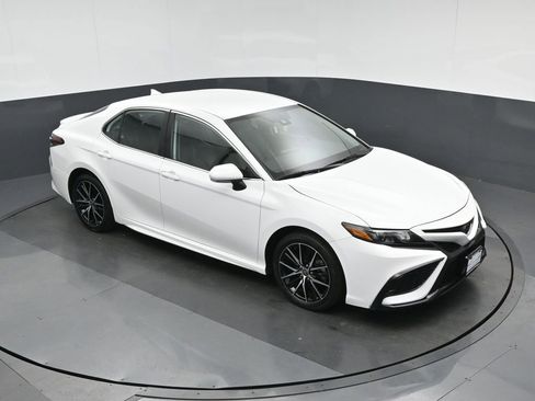 Used 2023 Toyota Camry SE image 53