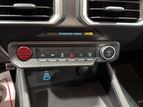 Used 2025 Ford Mustang GT Premium w/ GT Performance Package image 33