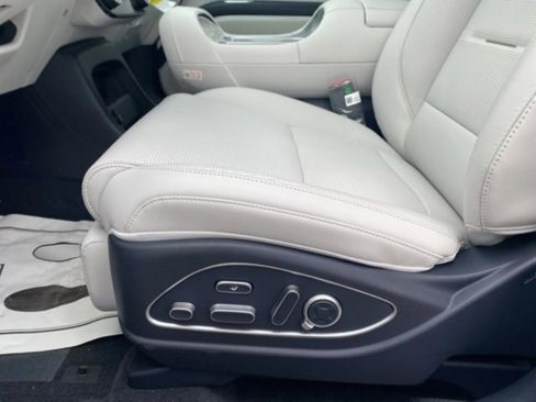 New 2026 Hyundai Palisade Calligraphy FWD image 16