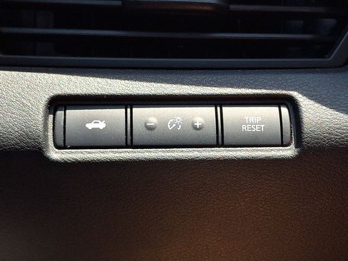 Used 2022 Nissan Altima 2.5 SR FWD image 24